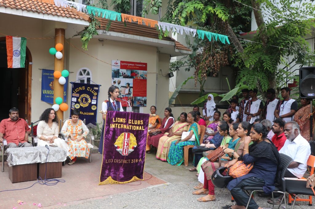 One of the student from Christ Nagar School giving a wonderful talk in front of the audience.